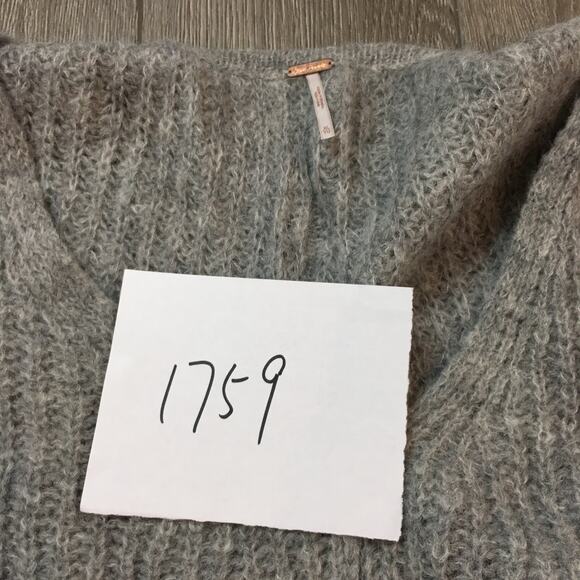 Free People MoonBeam V Neck Sweater Grey Size XL Alpaca Blend - Picture 9 of 9